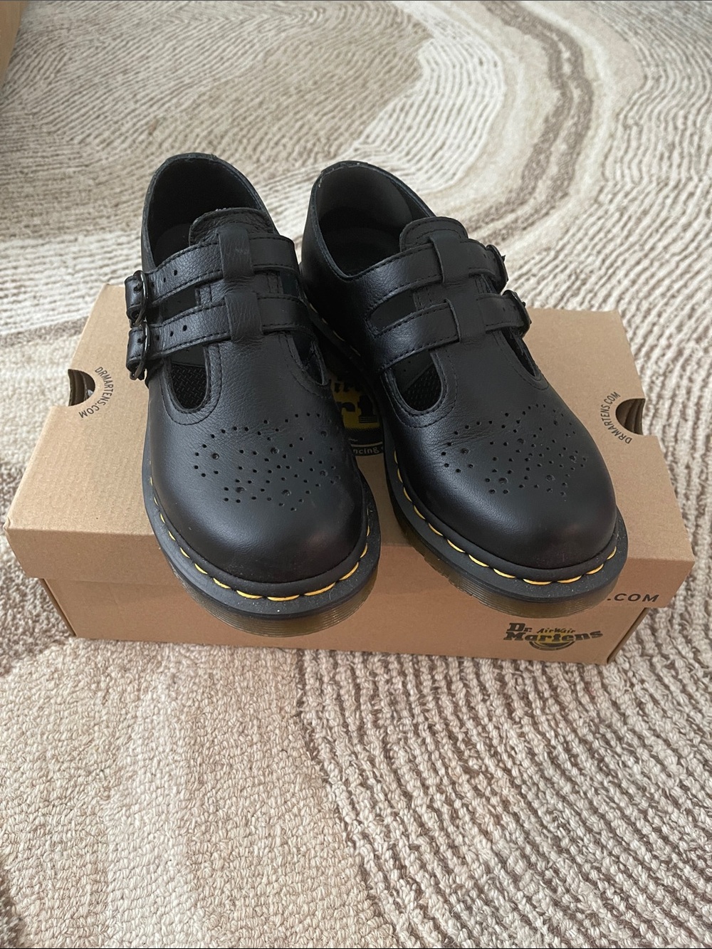 Dr. Martens Double Buckle Mary Jane Shoes women size 8